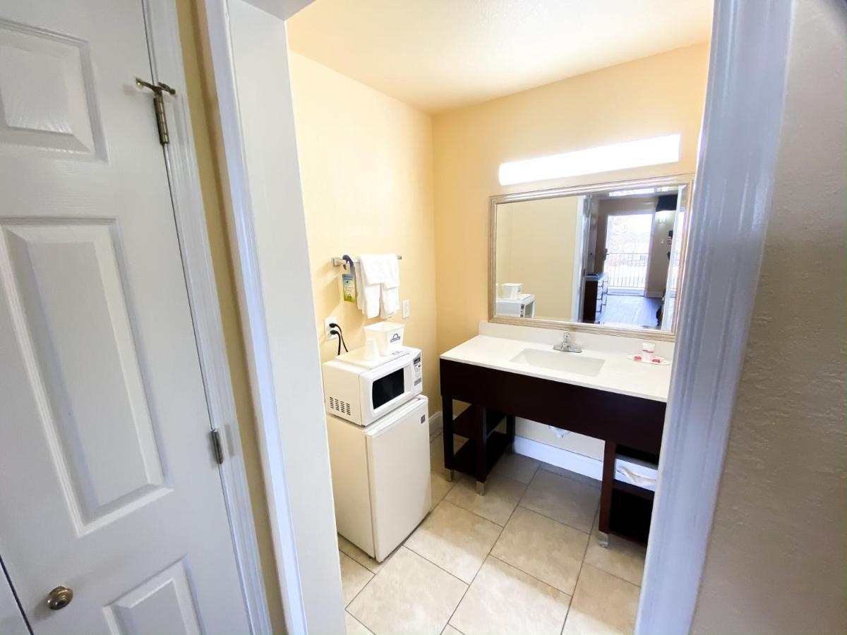 Econo Lodge Richmond-North Chesterfield Kültér fotó