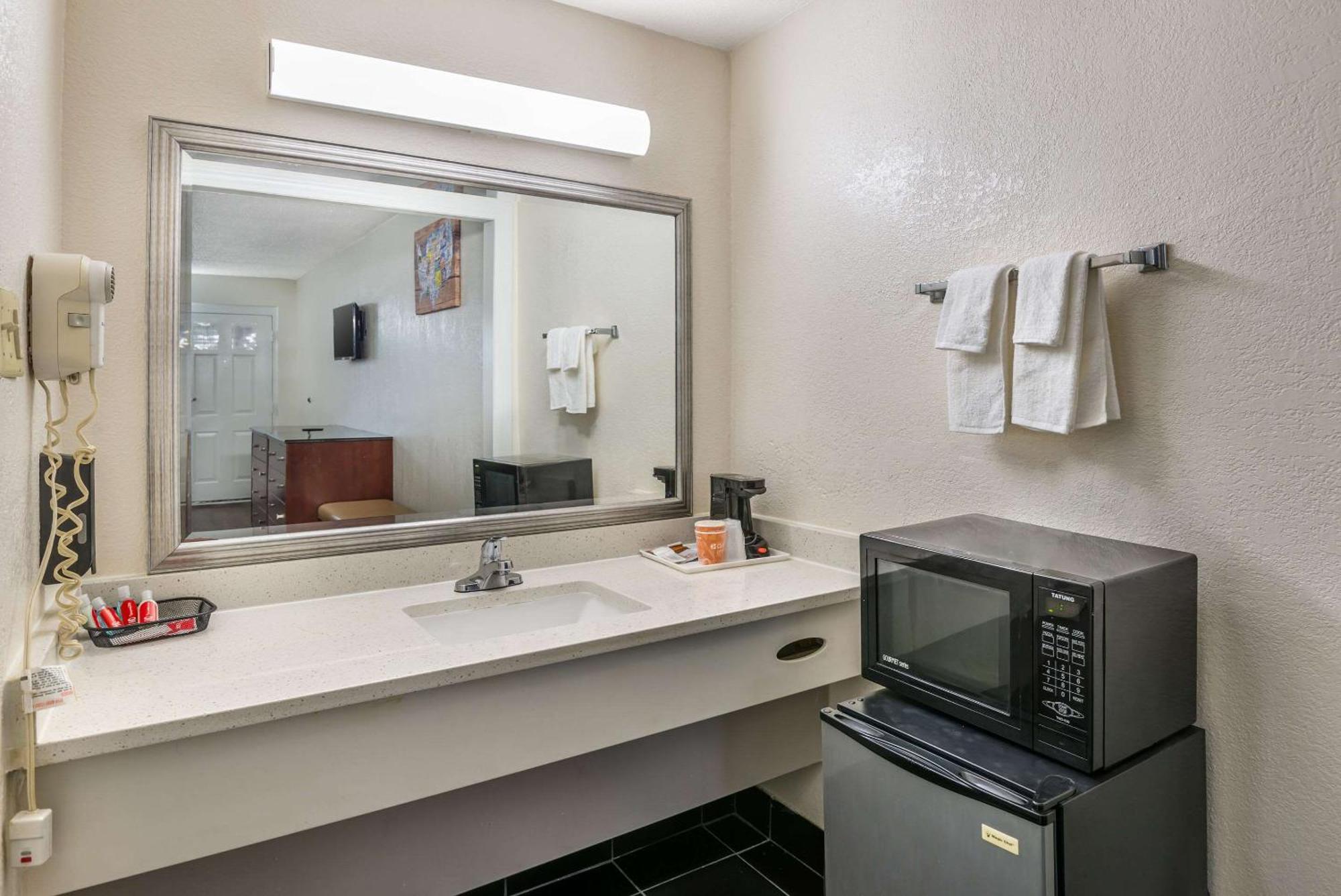 Econo Lodge Richmond-North Chesterfield Kültér fotó