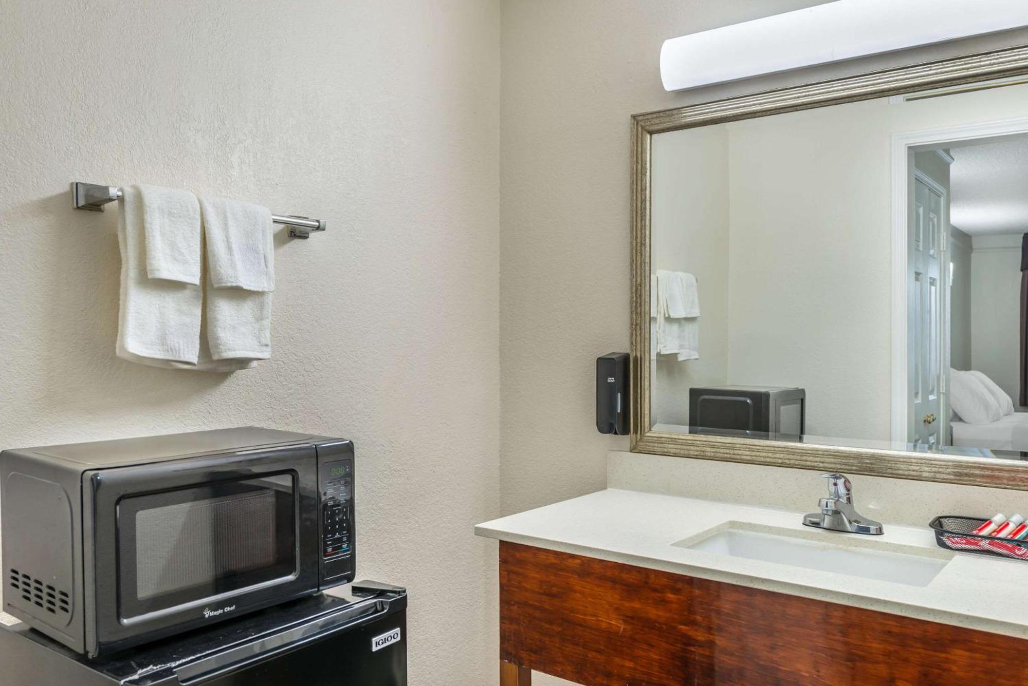 Econo Lodge Richmond-North Chesterfield Kültér fotó
